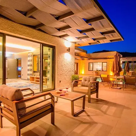 Villa Marla - 2 Bedroom Honeymoon *